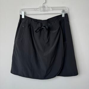 Patagonia Women's Fleetwith Black Skort Size Large